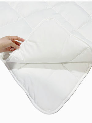 Microfiber Luxury White Comforter Sets Four Season Bedding Set With Zipper Or Button