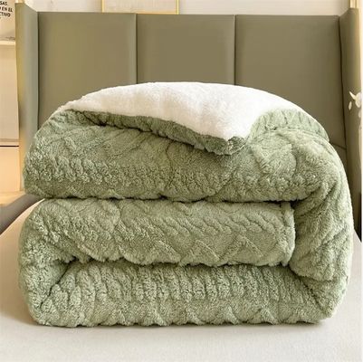 150gsm - 400gsm Green Fleece Comforter Sherpa Lined Comforter Solid Pattern Machine Washable