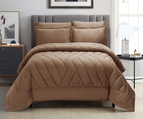 Quilted Pattern Crystal Velvet Fiber Filling Winter Comforter Set 220x240cm 240x260cm