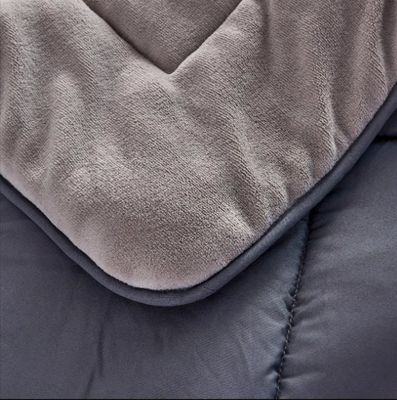 Double Face Flaneel Fleece with Luxury Microfiber Hotel Down Quilt Supplier