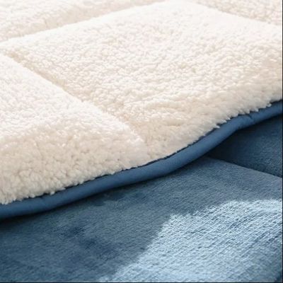 Soft Touch Solid Flannel Comforter Fleece Sherpa Comforter With Box Quilting
