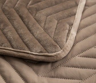 Custom Solid Color Ultrasonic Bedspread Velvet Quilted Bed Spread 220x240cm 240x260cm