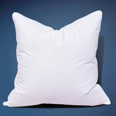 Medium Durability White 200-300 Thread Count 100% Cotton Pillow with Zipper Closure