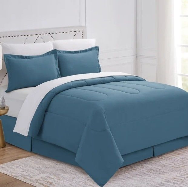Deluxe Cotton Comforter with Custom Colors for Luxury Bedding