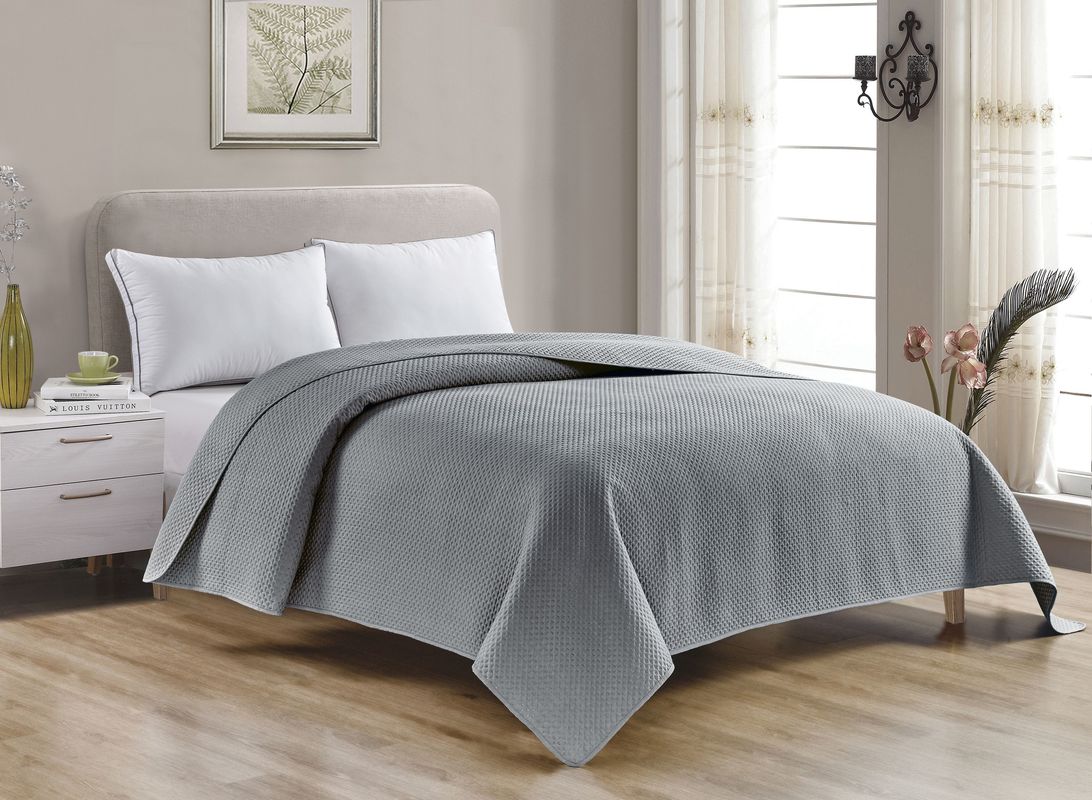 Soft Hypoallergenic Ultrasonic Quilt Spread King Size Comforter Sets For Cozy Home Decor