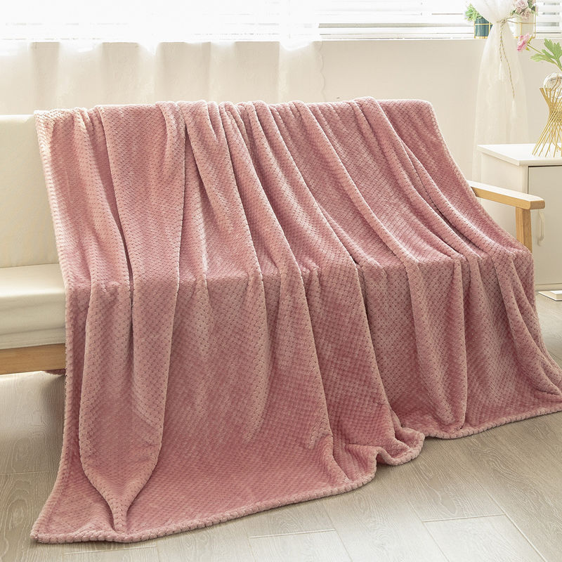 Soft Breathable Coral Fleece Blanket For Adults Long Lasting Comfort And Warmth